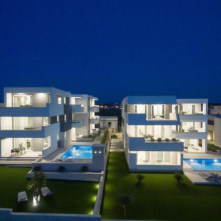 Apartments & Rooms Pool Villas Maris ノヴァリャ エクステリア 写真