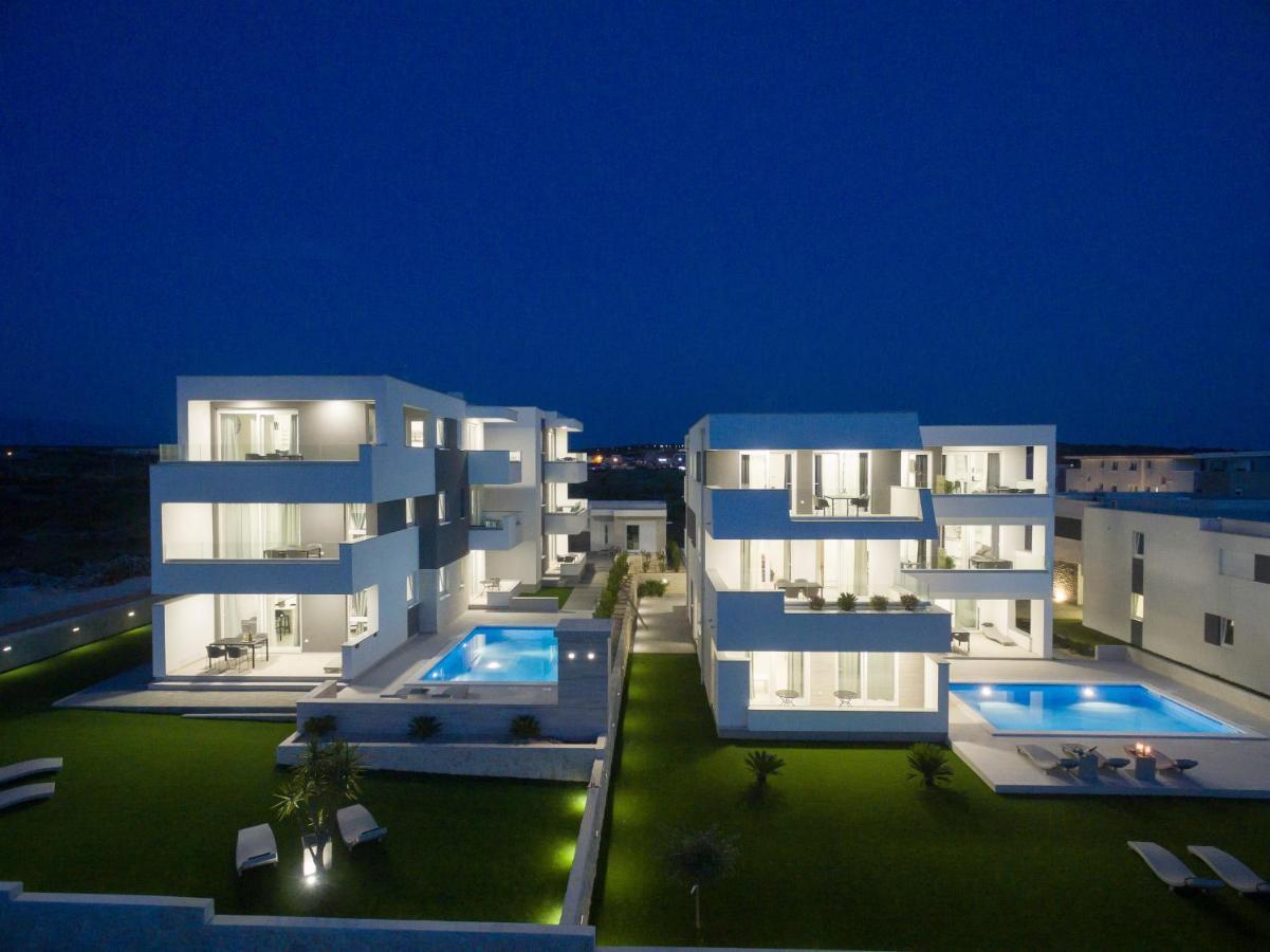 Apartments & Rooms Pool Villas Maris ノヴァリャ エクステリア 写真