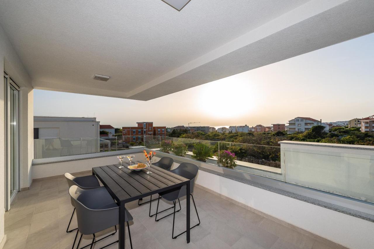 Apartments & Rooms Pool Villas Maris ノヴァリャ エクステリア 写真