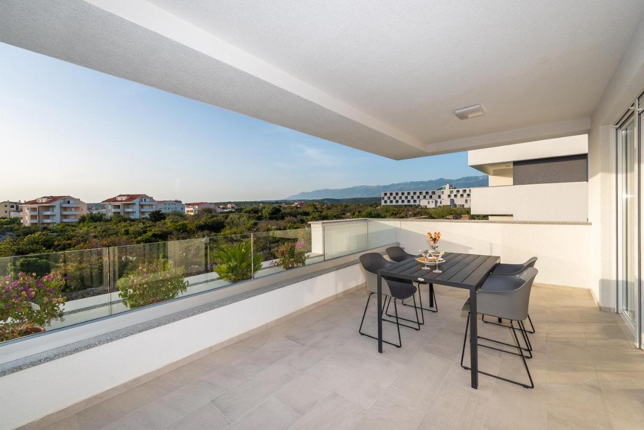 Apartments & Rooms Pool Villas Maris ノヴァリャ エクステリア 写真