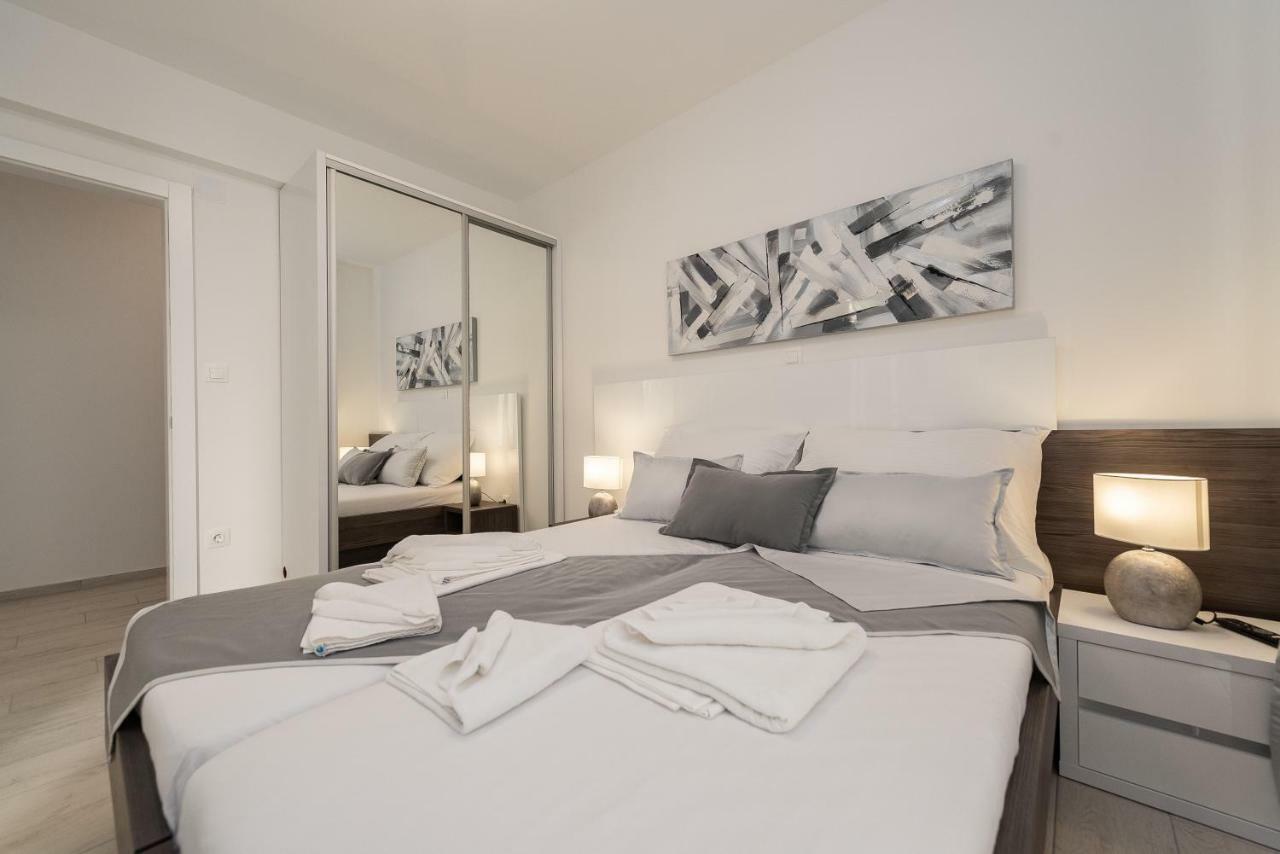 Apartments & Rooms Pool Villas Maris ノヴァリャ エクステリア 写真