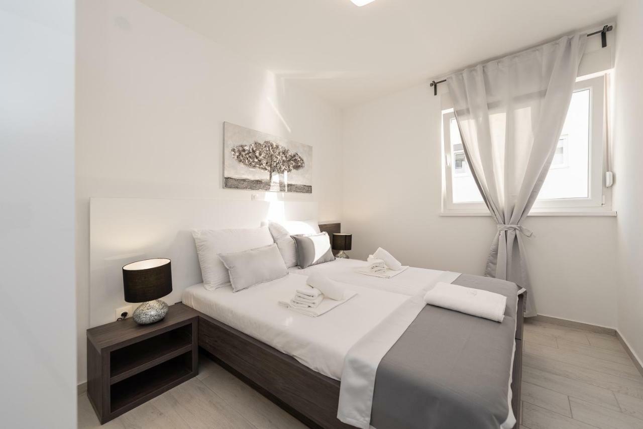 Apartments & Rooms Pool Villas Maris ノヴァリャ エクステリア 写真